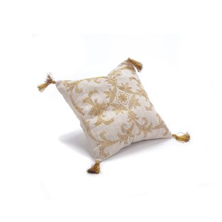 Cushion gold design 40 x 40